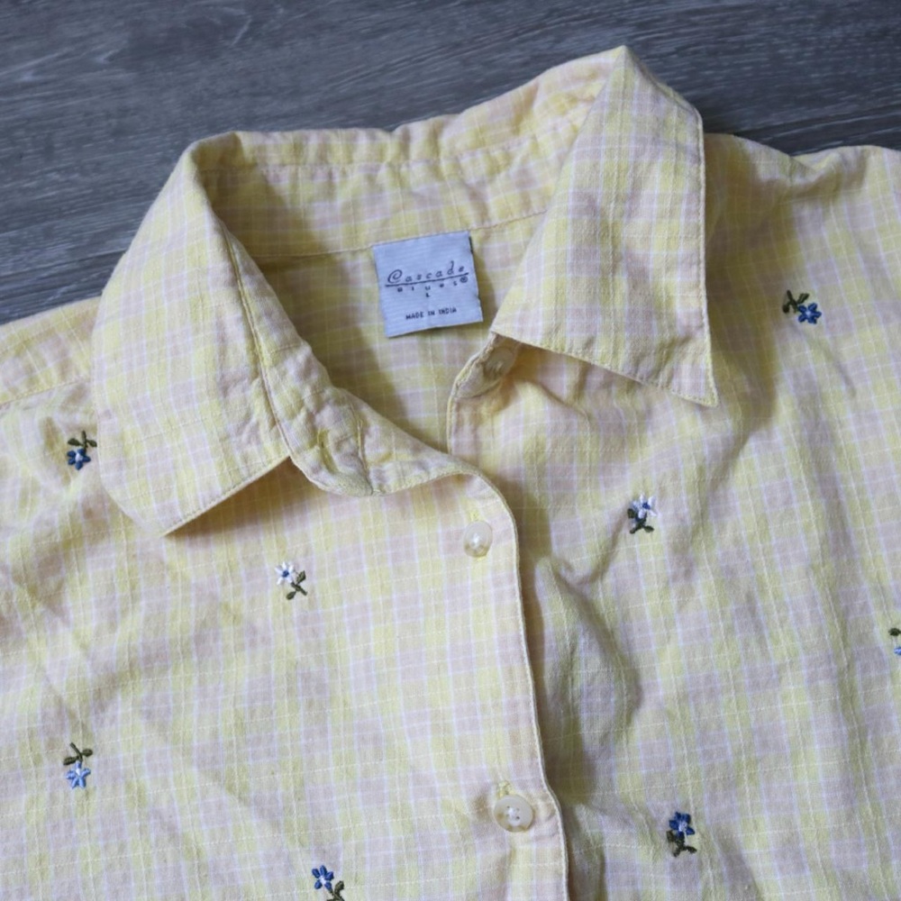 Simple Garden Cascade Blues Collared Button Up Ye… - image 3